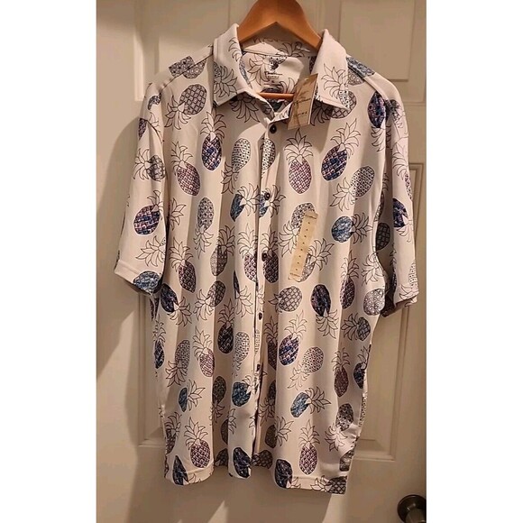 Caribbean Other - NWT Caribbean Mens Pineapples Hawaiian Button Up Short Sleeve Shirt XL
